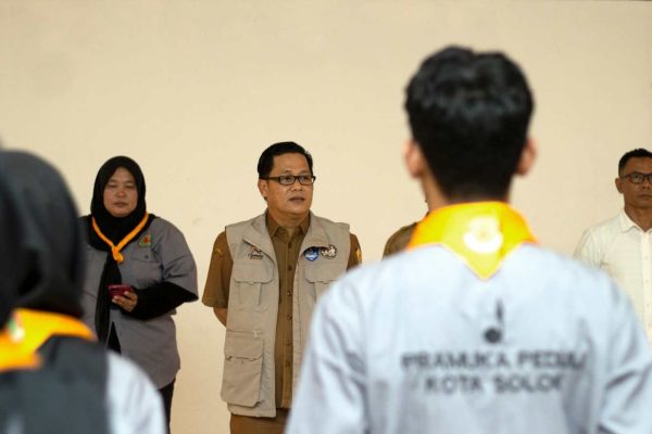 Lepas 20 Anggota Pramuka Peduli Kwarcab Kota Solok untuk Kegiatan Bakti dan Mitigasi Bencana di Mentawai